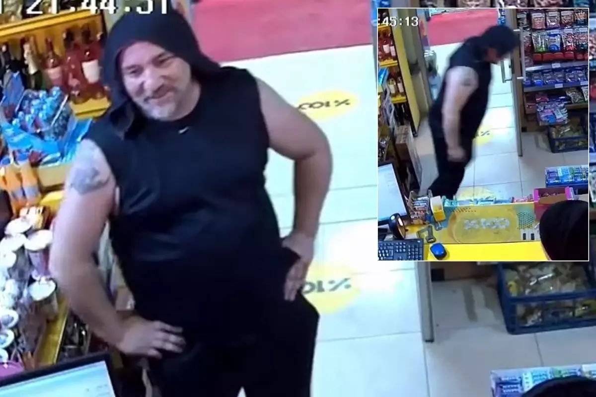 Market alışverişi esnasında kalp krizi geçirerek hayatını kaybetti.