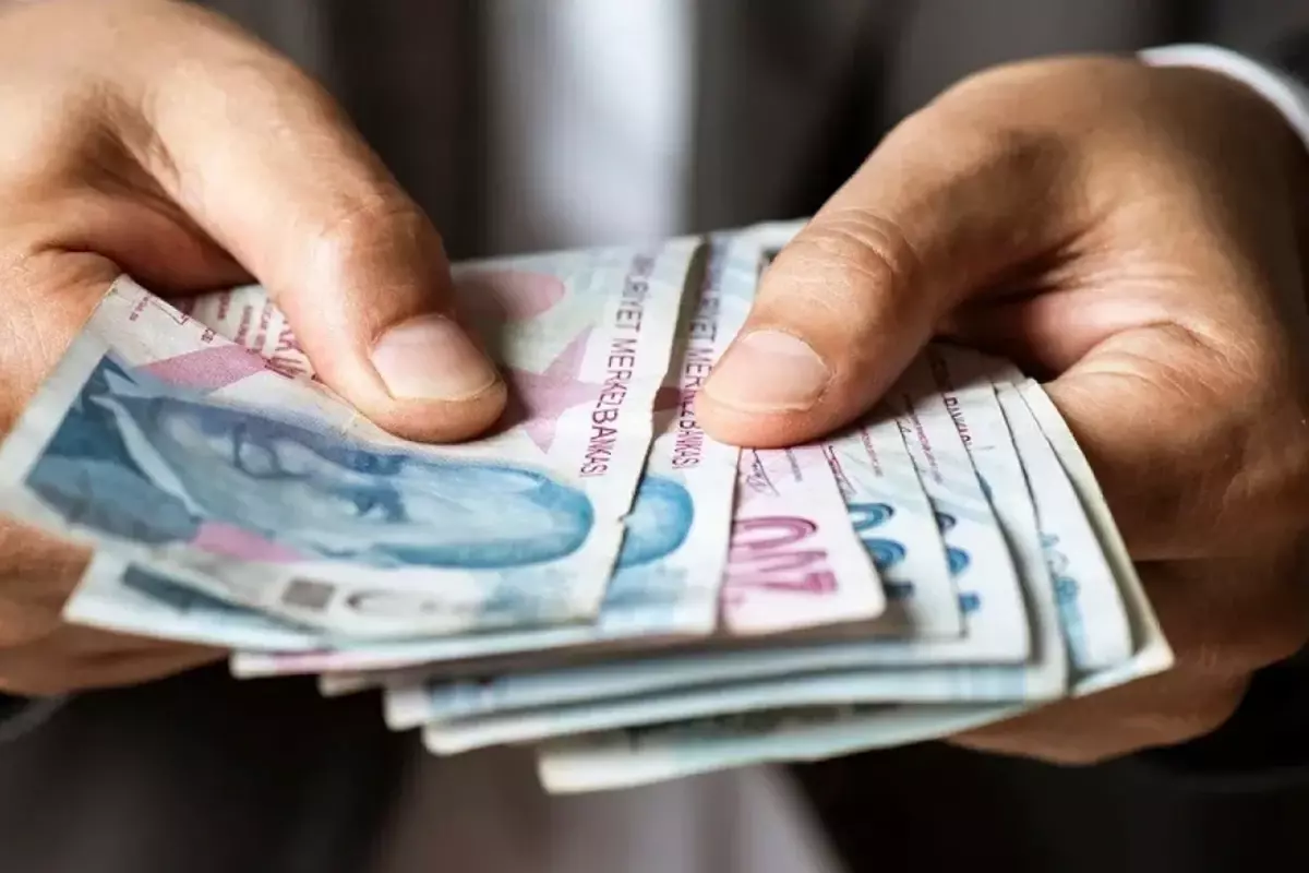 Memur ve emeklilere ne kadar zam yapılacak? Temmuz verisiyle ilk oran açıklandı.
