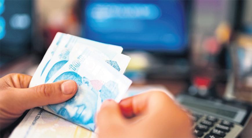 Memur zam oranı üzerine hakem heyeti çalışmalarını sürdürüyor.