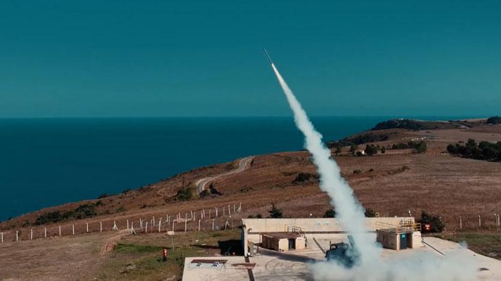 ROKETSAN’ın TRLG-122 Füzesi hafif bir araçla hedefi tam isabetle vurdu.