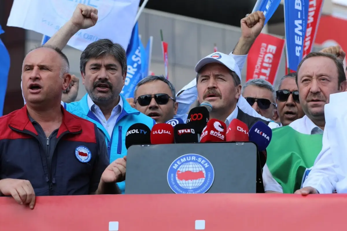 Sendikalardan yeni zam teklifine ilk tepki: Hakem Kurulu’ndan çekildik