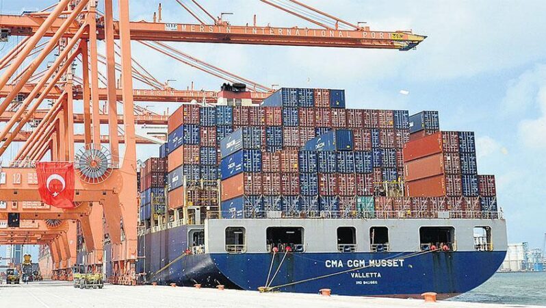 Temmuzda 25 milyar dolarlık ihracatla rekor kırıldı.