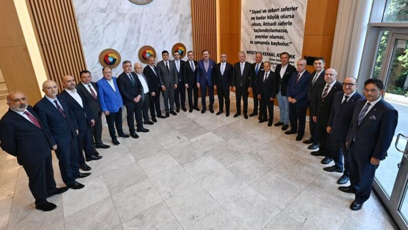 TOBB Başkanı Rifat Hisarcıklıoğlu, TCMB Başkanı Fatih Karahan ile görüştü.
