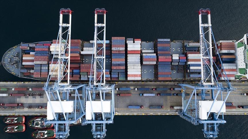 Türk lirasıyla dış ticaret 831 milyar liraya ulaştı.