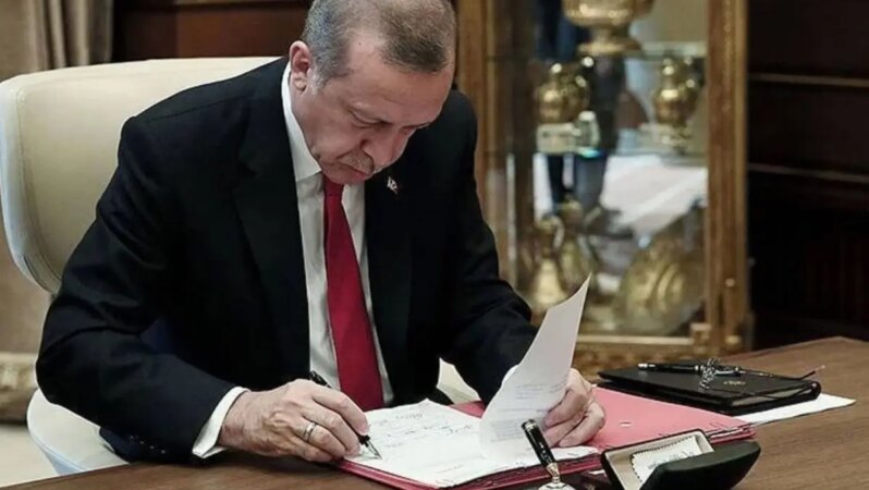 Üç bakanlıkta yeni atamalar