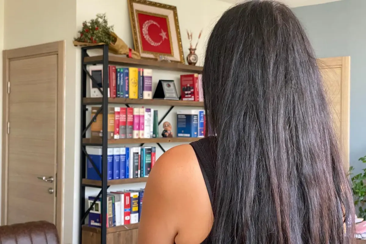 Uyurken cep telefonuna erişerek 628 bin TL dolandırdılar