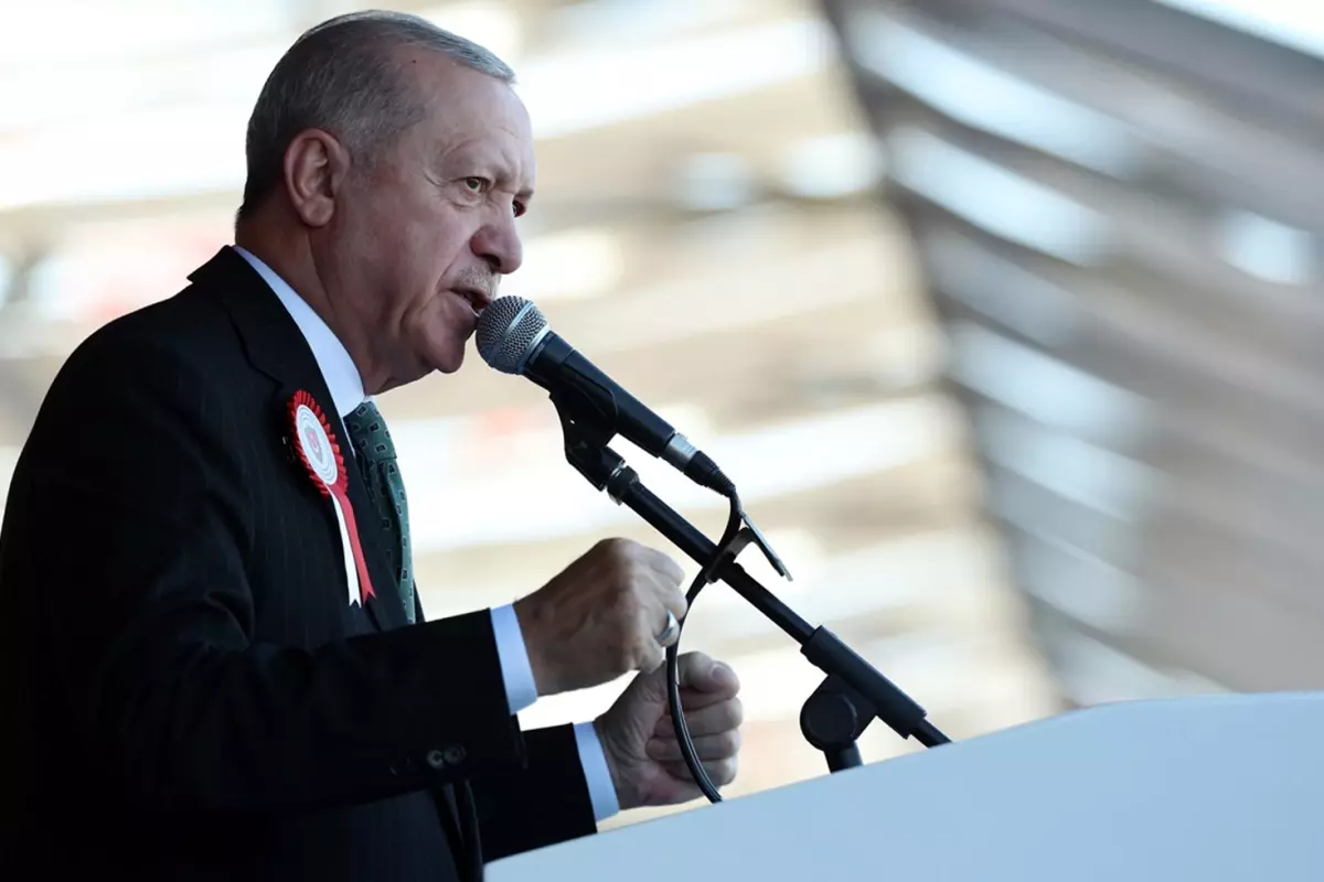 300 bininci konut tamamlandı! Cumhurbaşkanı Erdoğan: Yıl sonu hedefimiz 452 bin konut