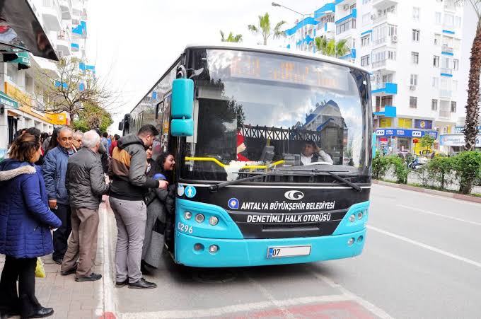 Antalya’da Ulaşım Krizi: Zam Talebi İsyan Ettirdi
