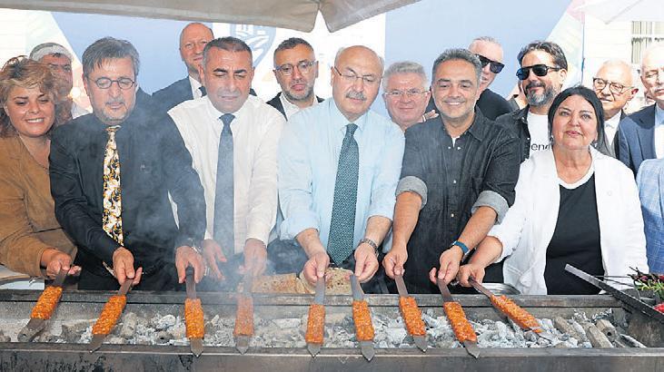 Adana kebabının aroması İstanbul’a taştı.