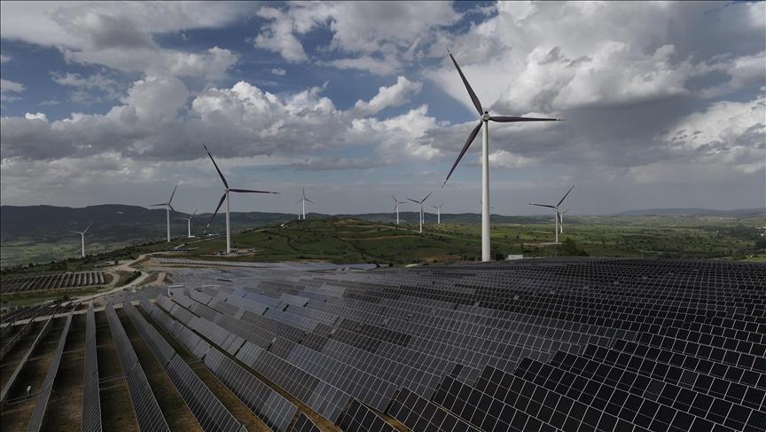 Ağustosta elektrik üretimindeki en büyük artış rüzgar ve güneş enerjisinden elde edildi.