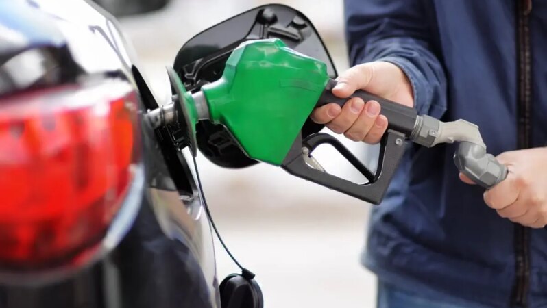 Araç sahipleri dikkat! Benzine 1 lira artış yapılıyor.