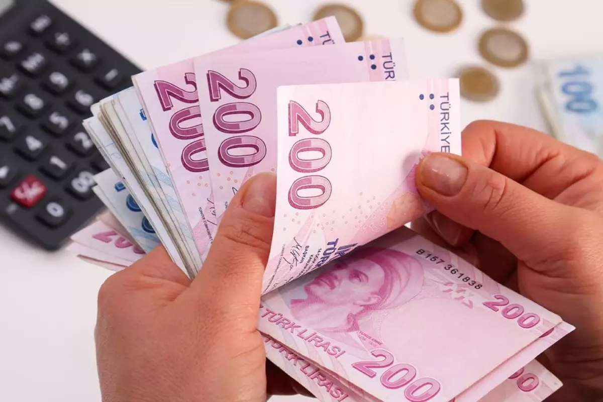 Asgari ücretli, memur ve emeklinin 2026 için öngörülen zamlı maaşları