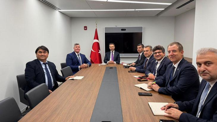 Bakan Bayraktar New York’ta ‘enerji’ üzerine görüşmelerde bulundu