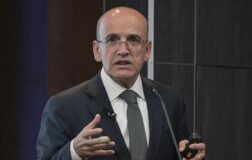 Bakan Şimşek: Dezenflasyon süreci aralıksız sürüyor.