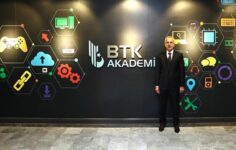 Bakan Uraloğlu: BTK Akademi, ücretsiz ve sertifikalı 10 yeni eğitim daha sundu.
