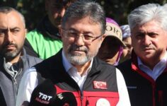 Bakan Yumaklı: Üreticilerimizin yanında olmaya devam edeceğiz.