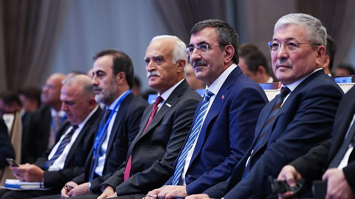 Cumhurbaşkanı Yardımcısı Yılmaz: İhracat, ithalat ve ticaret rakamlarımız son zamanlarda gelişim gösteriyor.