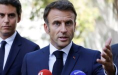 Fransa’da Macron’un koltuğu tehlikede! Görevden alınması için önerge sunuldu.