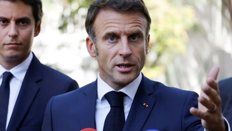 Fransa’da Macron’un koltuğu tehlikede! Görevden alınması için önerge sunuldu.
