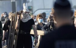 Fransa’da sokakların karıştığı süreçte istihbarat birimlerinden endişe verici tahmin! Sayı 100 bini geçecek.