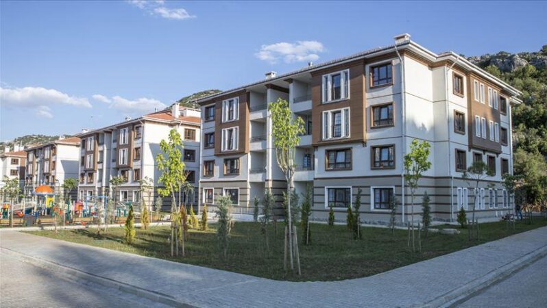 Genç çiftlere sosyal konut projesinde yüzde 20 özel kontenjan tahsis edilecek.