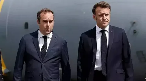 Fransa’da Bir Yılda Üçüncü Başbakan