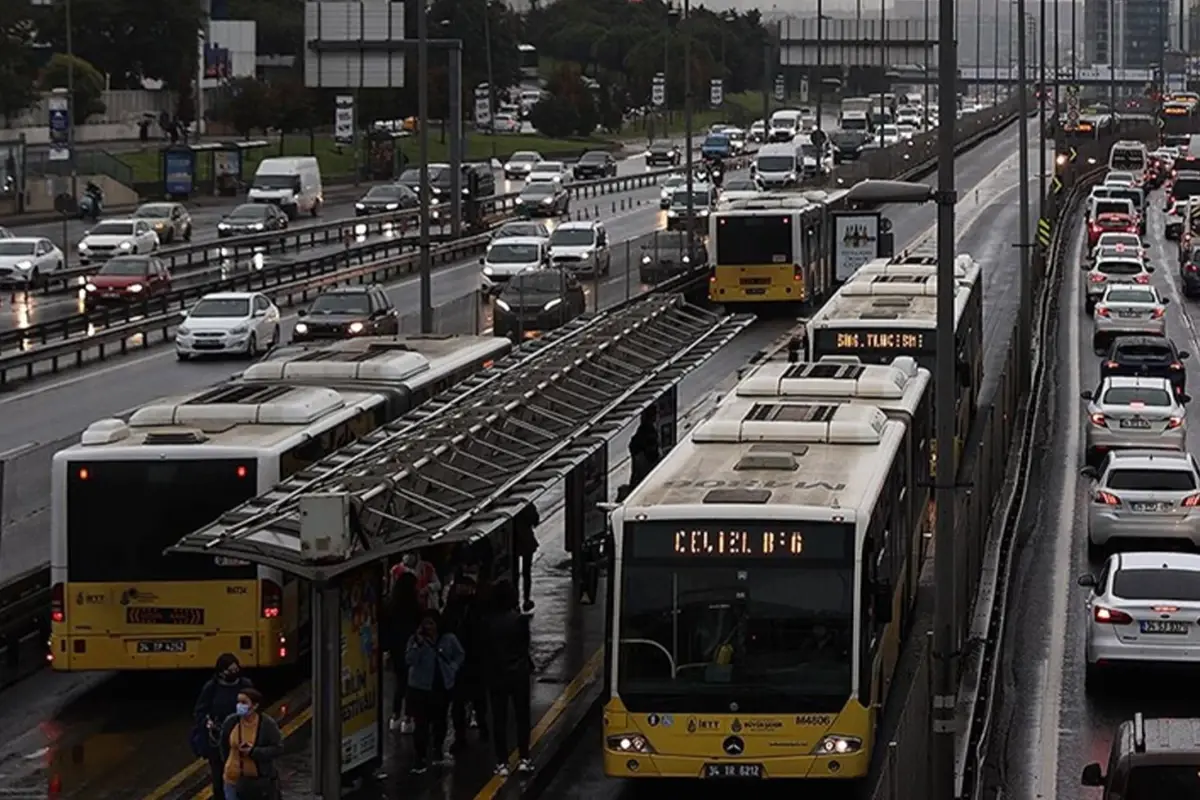 İstanbul’da toplu taşımaya büyük zam yapılıyor! İşte güncel fiyat tarifesi