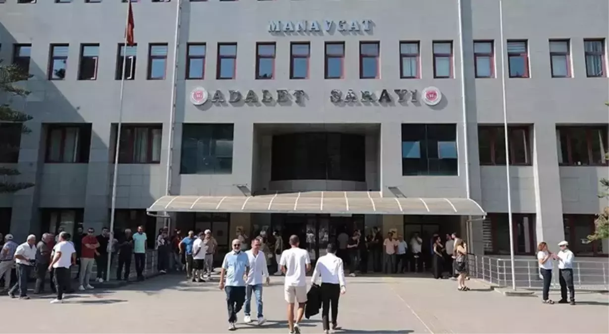 Manavgat Belediyesine ilişkin ‘rüşvet’ soruşturmasında 2 kişi serbest bırakıldı.