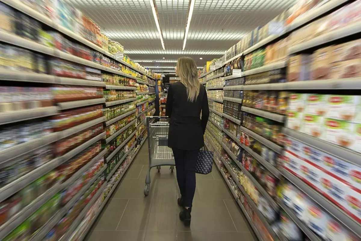 Marketler pazar günü kapatılacak mı? Bakan Bolat’tan beklenmedik açıklama