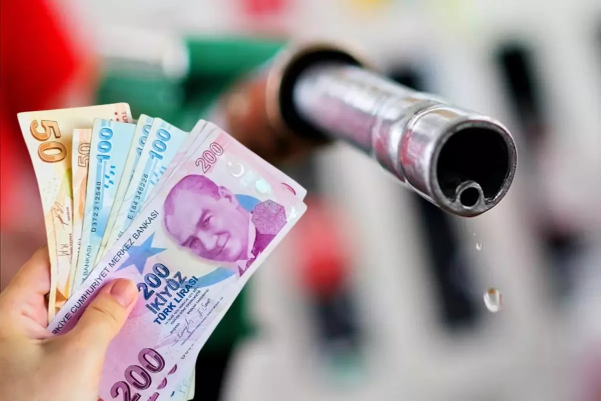 Motorine büyük zam yapıldı, fiyat 56 lirayı geçti.