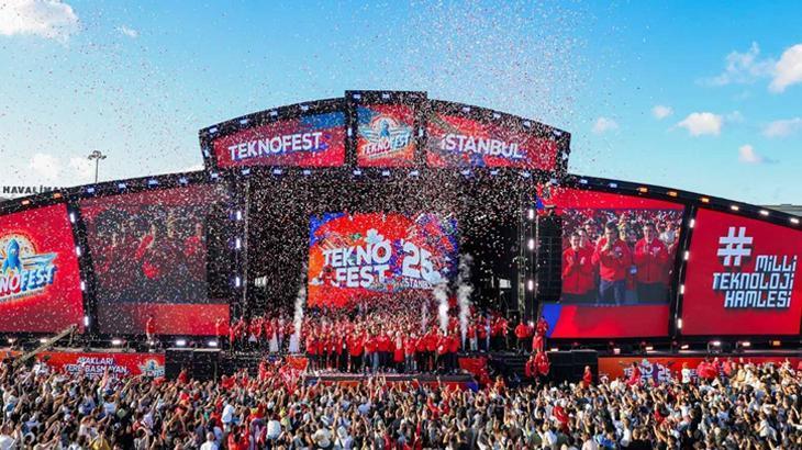 TEKNOFEST İstanbul göz kamaştırdı! Ziyaretçi sayısı 1 milyonu geçmeyi başardı.