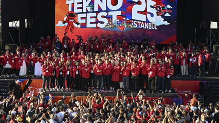 TEKNOFEST İstanbul’u 1 milyon 32 bin ziyaretçi katıldı.