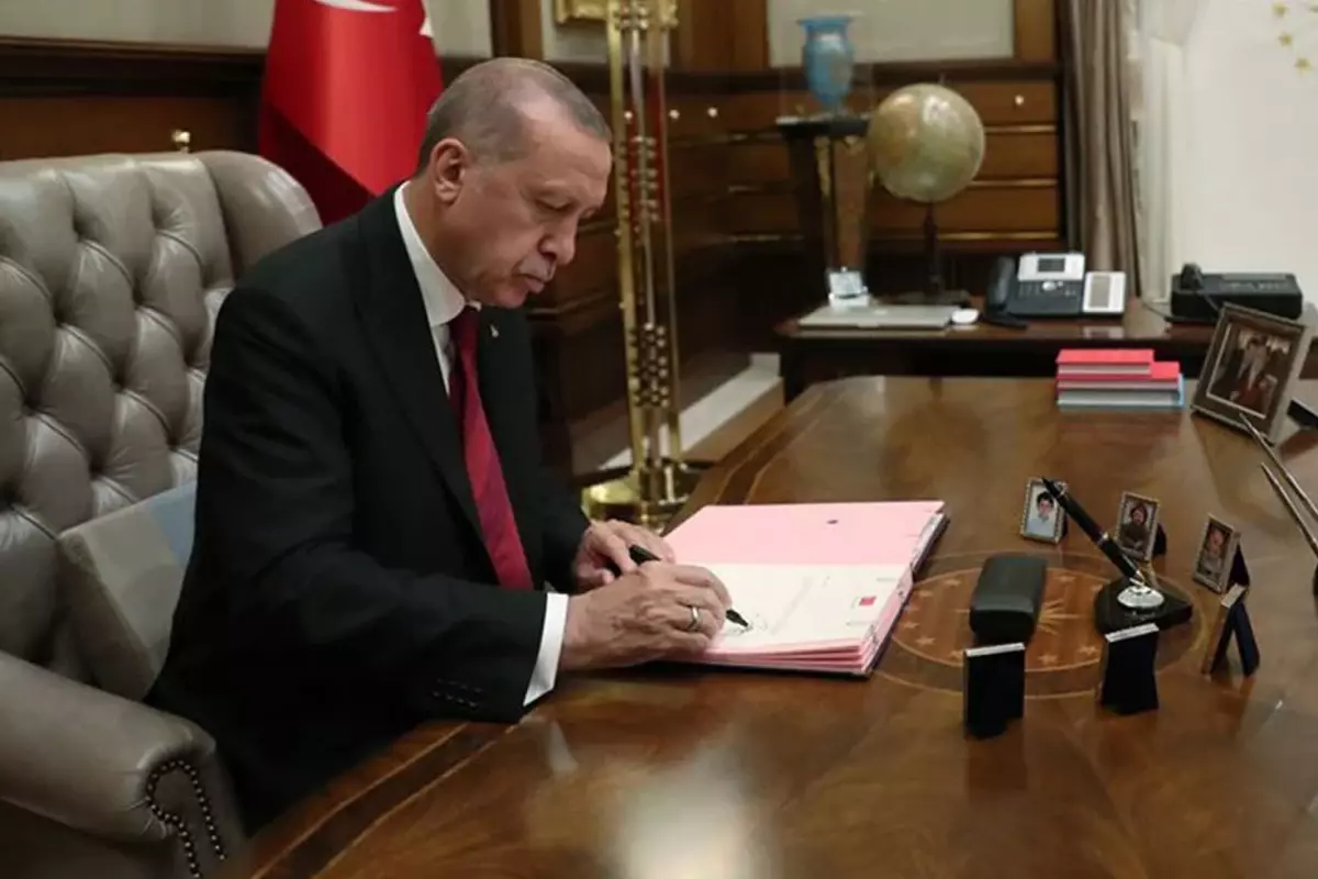 Yatlar, kotralar, tekneler ve gezinti gemilerinin ÖTV oranı yüzde 8’e yükseldi.