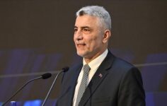 Bakan Bolat açıkladı: Mal ve hizmet ihracatında yeni rekor.