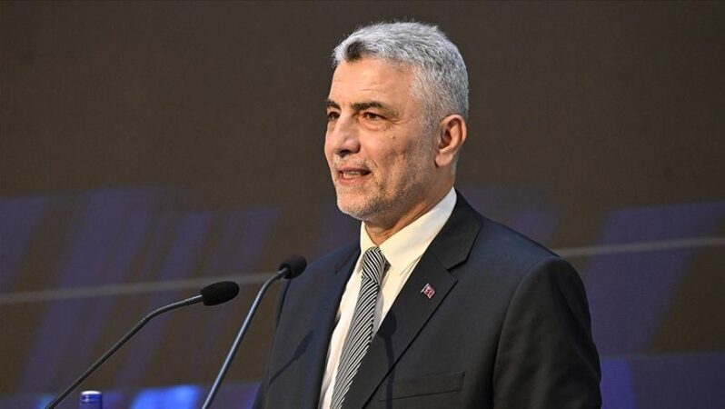 Bakan Bolat açıkladı: Mal ve hizmet ihracatında yeni rekor. 1 Bakan Bolat açıkladı: Mal ve hizmet ihracatında yeni rekor.