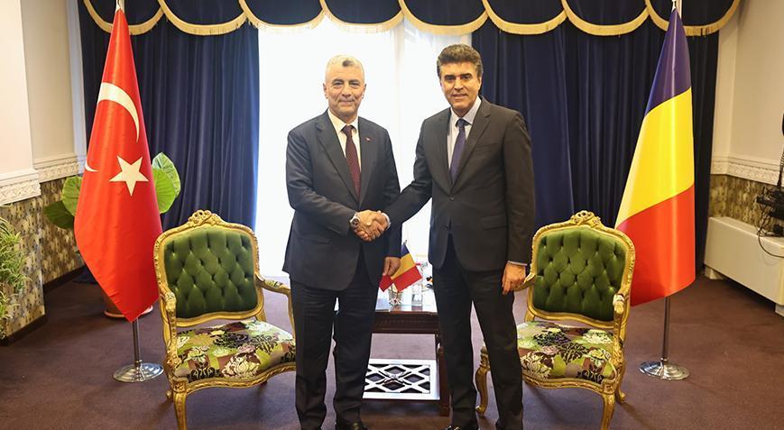 Bakan Bolat, Romanya Yatırım ve Dış Ticaret Ajansı Başkan Vekili Frunzulica ile bir araya geldi. 3 Bakan Bolat, Romanya Yatırım ve Dış Ticaret Ajansı Başkan Vekili Frunzulica ile bir araya geldi.