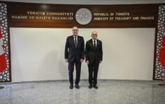 Bakan Şimşek, İsviçre Konfederasyonu Başkan Yardımcısı Parmelin ile buluştu.