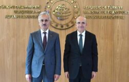 Bakan Uraloğlu, Hazine ve Maliye Bakanı Şimşek ile buluştu.