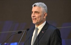 Eylülde yaklaşık 1 milyar dolar cari fazla bekliyoruz.