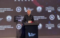 Finansal okuryazarlık eğitimlerimizle 1 milyondan fazla kişiye eriştik.