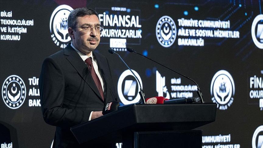 Kadınların sermaye piyasalarında daha fazla yer alabilmeleri için kapsamlı çalışmalar yapıyoruz.