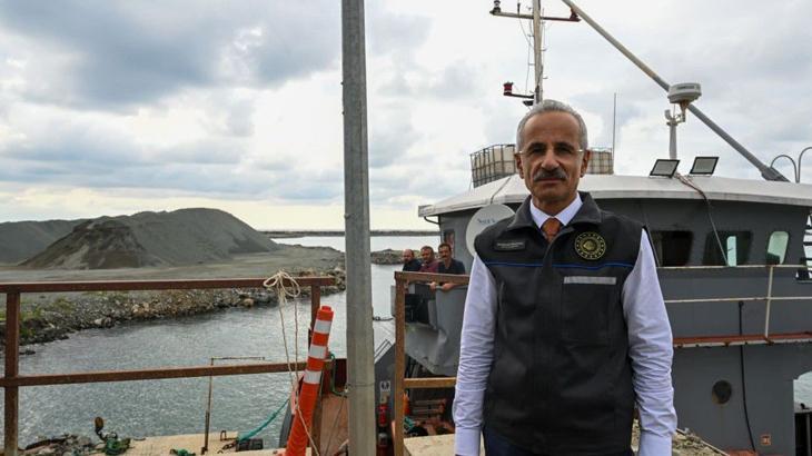 Karadeniz’de etkileyici operasyon! Denize inmeden tahliye edildi.