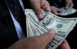 Fitch’ten Türkiye Ekonomisi İçin Yeni Tahmin: Enflasyonda Sert Düşüş, Dolar Kuru İçin Uyarı