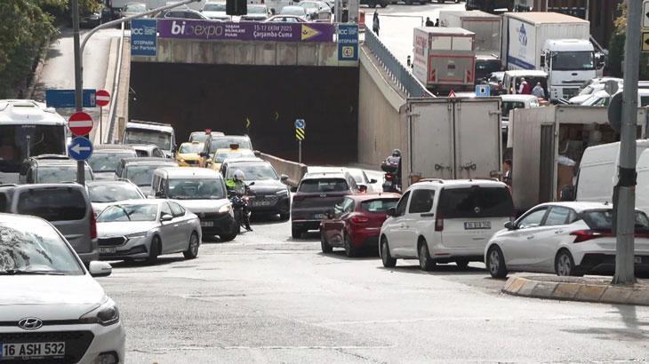 Trafik cezalarına artan oranlarla zam! Araçtan inene 180 bin TL ceza!