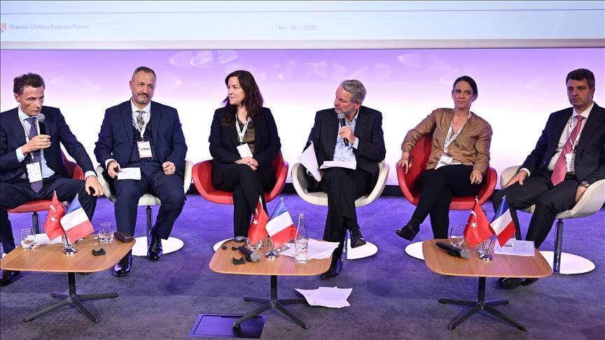Türkiye-Fransa İş Forumu Paris’te düzenlendi