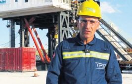 Abisinin şehit olduğu Gabar'da üretime katıldı. 3 Abisinin şehit olduğu Gabar’da üretime katıldı.