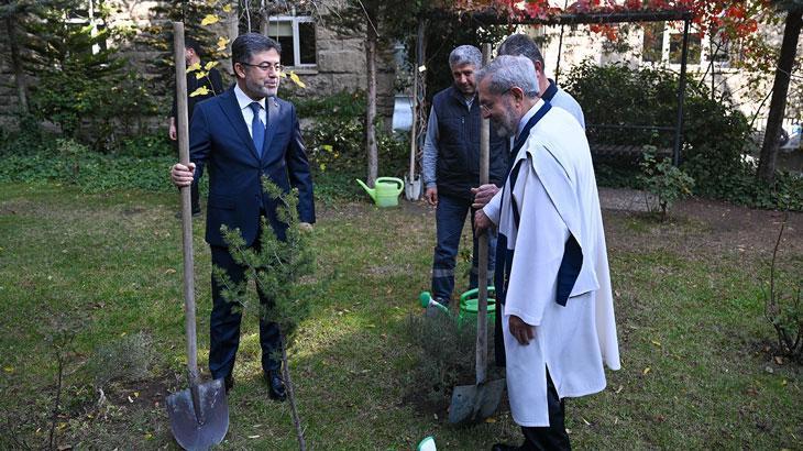 Bakan Yumaklı’dan vatandaşlara ‘ağaçlandırma seferberliği’ daveti: