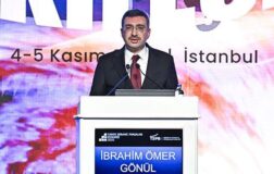 Fonları suiistimal edenlere ceza vermekte tereddüt etmeyeceğiz.