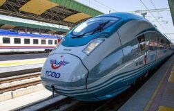 Hızlı trenle seyahat eden her yolcu için bir fidan dikilecek.