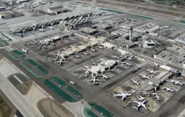 ABD'de Hükümetin Kapanması Hava Ulaşımını da Etkiledi 3 ABD’de Hükümetin Kapanması Hava Ulaşımını da Etkiledi